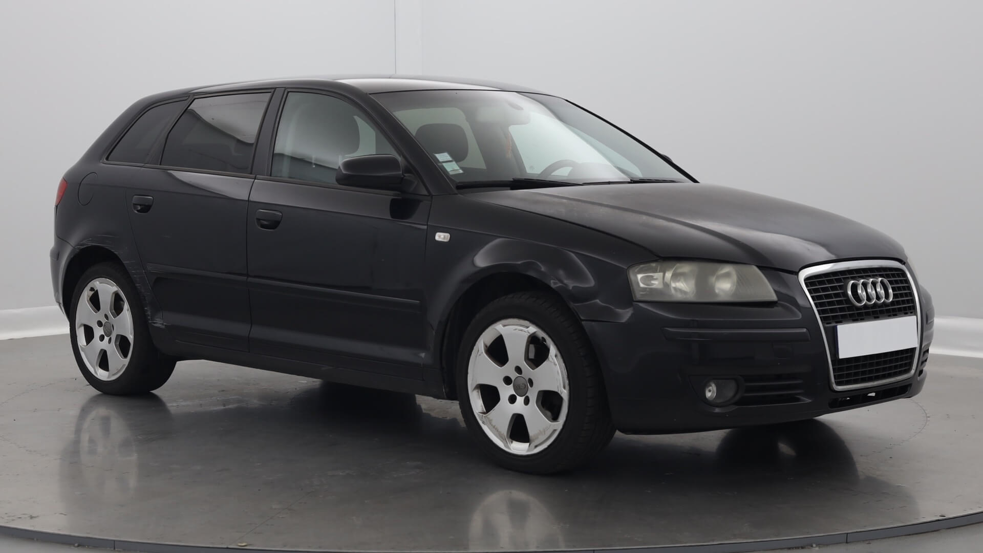Audi A3 Sportback 1.9 TDI 105 AMBIENTE – Image 2