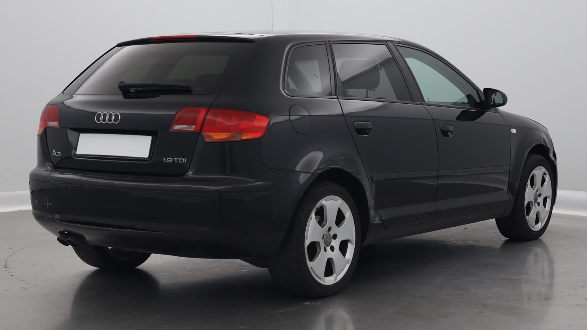 Audi A3 Sportback 1.9 TDI 105 AMBIENTE – Image 3